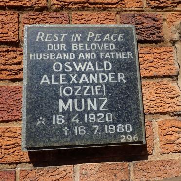 MUNZ Oswald Alexander 1920-1980