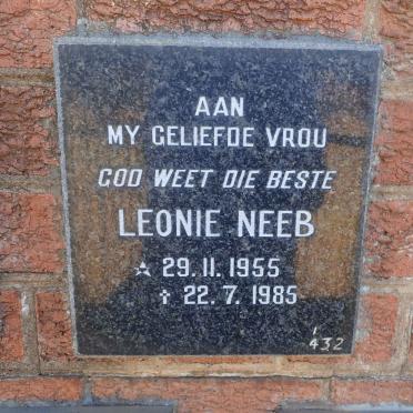 NEEB Leonie 1955-1985