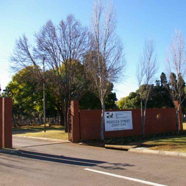 01. Entrance to the cemetery