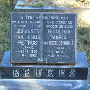 BEUKES Johannes Marthinus Petrus 1906-1990 &amp; Nicolina Maria BEZUIDENHOUT 1908-1996