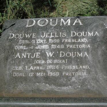 DOUMA Douwe Jellis 1859-1946 & Antje W. DE BOER 1864-1953