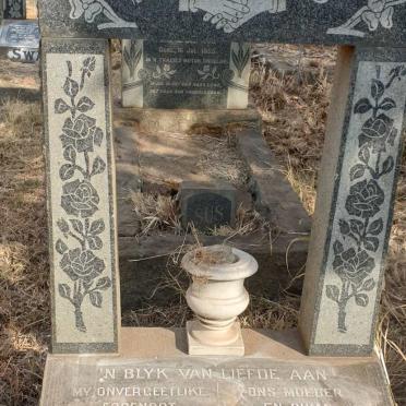 HUGHES Jacobus Hendrik Arnoldus 1895-1963 & Magrita Magdalena 1904-1989