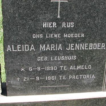 JENNEBOER Aleida Maria nee LEUSHUIS 1890-1961 :: GOUMAN Jacob 1914-2005 & Geertruida JENNEBOER 1916-2001 _2