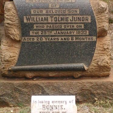 JUNOR William Tolmie -1933 :: JUNOR Ronnie -1916