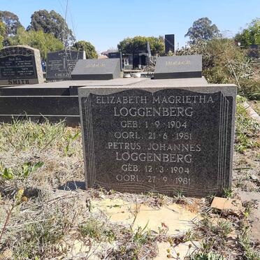 LOGGENBERG Petrus Johannes 1904-1981 &amp; Elizabeth Magrietha 1904-1981