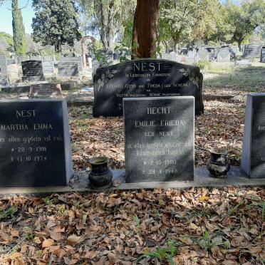 NEST Otto Wally 1906-1989 :: NEST Martha Emma 1901-1974 :: HECHT Emilie Frieda nee NEST 1900-1948