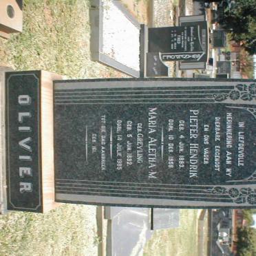 OLIVIER Pieter Hendrik 1883-1958 &amp; Maria Aletha M. GREYLING 1882-1985