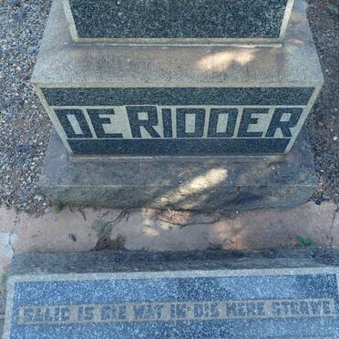 DE RIDDER Family Grave