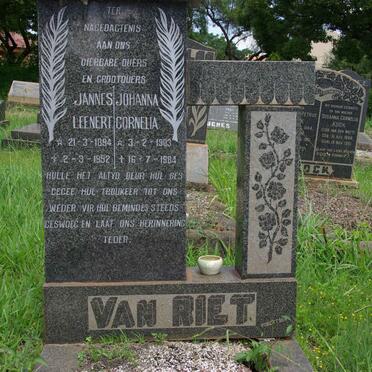 RIET Jannes Leenert, van 1894-1952 &amp; Johanna Cornelia 1903-1984