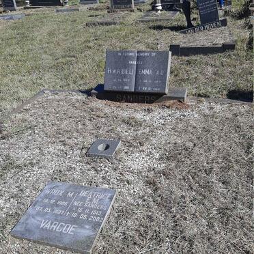 SANDERS H.W.R. 1883-1961 &amp; Emma A.D. 1884-1968