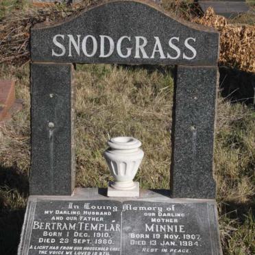 SNODGRASS Bertram Templar 1910-1960 &amp; Minnie 1907-1984