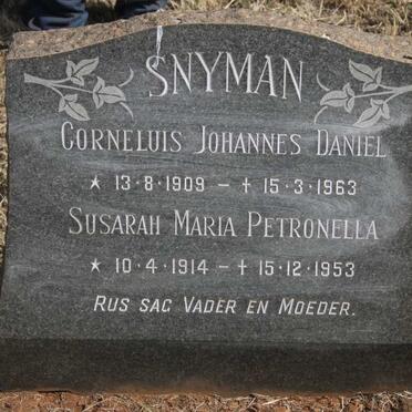 SNYMAN Corneluis Johannes Daniel 1909-1963 & Susarah Maria Petronella 1914-1953
