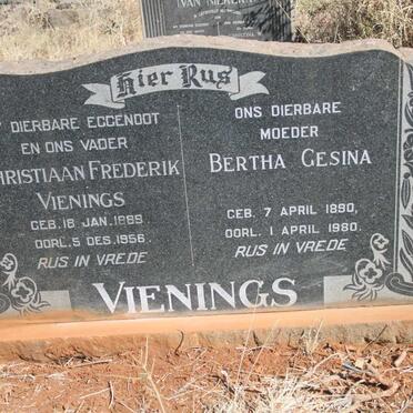 VIENINGS Christiaan Frederik 1889-1956 & Bertha Gesina 1890-1980