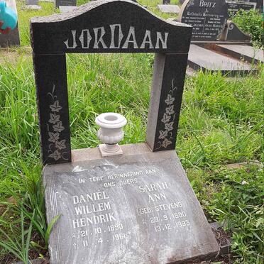 JORDAAN Daniel Willem Hendrik 1893-1961 &amp; Sarah Ann STEVENS 1900-1993