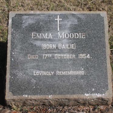 MOODIE Emma nee BAILIE -1954
