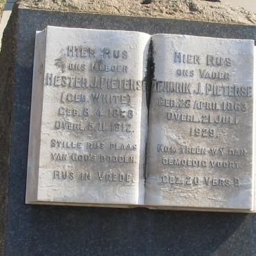 PIETERSE Hendrik J. 1863-1929 &amp; Hester J. WHITE 1868-1912