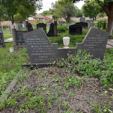 PLESSIS Johannes Hendricus Ernest, du 1892-1978 &amp; Maria Elizabeth 1894-1975 :: DU PLESSIS Susanna E. nee KOK 1927-1973 