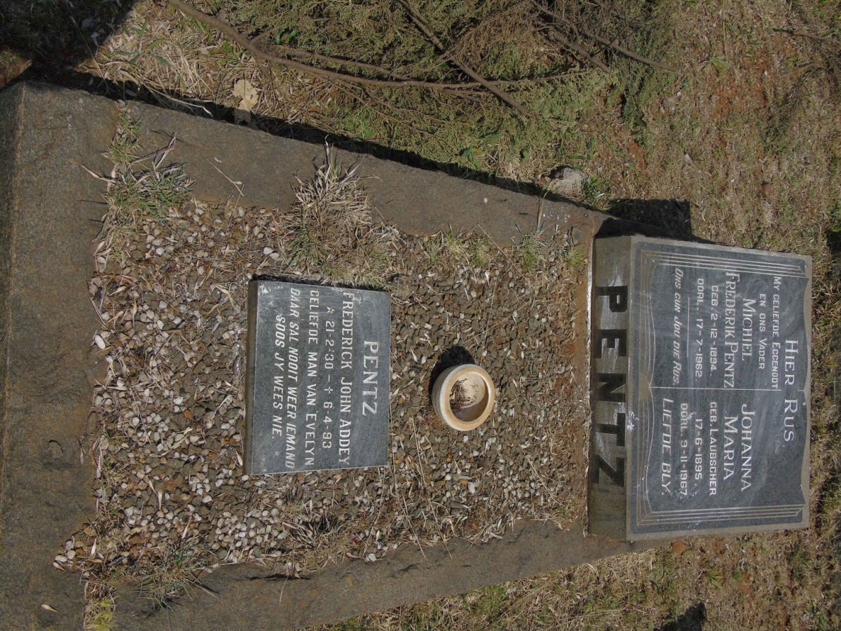 PENTZ Michiel Frederik 1894-1962 &amp; Johanna Maria LAUBSCHER 1895-1967