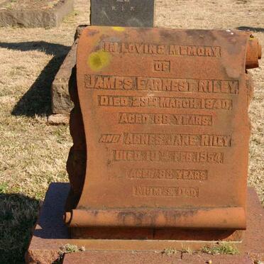 RILEY James Earnest -1940 &amp; Agnes Jane -1954
