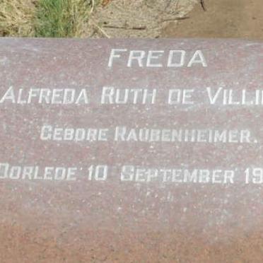 VILLIERS Alfreda Ruth, de nee RAUBENHEIMER  -1941