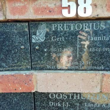 PRETORIUS Gert 1936-2016 &amp; Jaunita 1918-