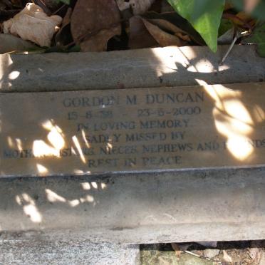 DUNCAN Gordon M. 1938-2000