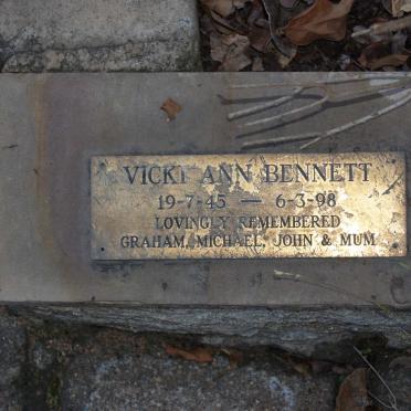 BENNETT Vicki Ann 1945-1998