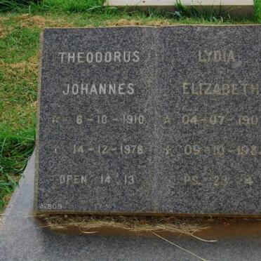 SCHALKWYK Theodorus Johannes, Dirkze van 1910-1978 &amp; Lydia Elizabeth 1907-1983