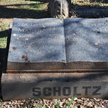 SCHOLTZ Joachim J.G. 1890-19?9 &amp; Martha M. 1908-1963
