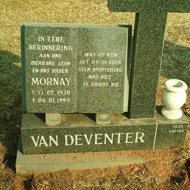 DEVENTER Mornay, van 1970-1995