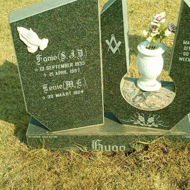 HUGO S.J.D. 1933-1997 &amp; M.F. 1924-