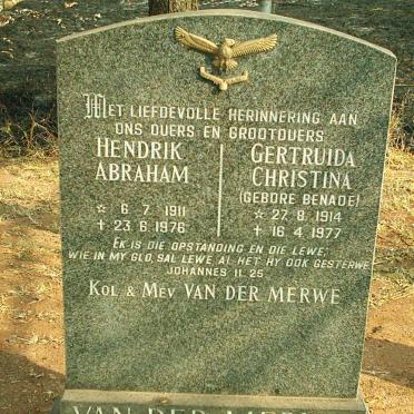 MERWE Hendrik Abraham, van der 1911-1976 &amp; Gertruida Christina BENADE 1914-1977