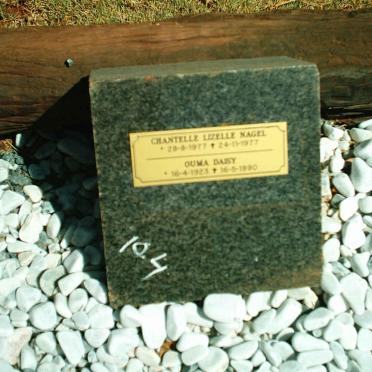 NAGEL Chantelle Lizelle 1977-1977 :: ? Daisy 1923-1980 