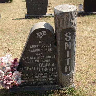 SMITH Alfred 1941-1984 &amp; Gloria Liberty 1939-1996