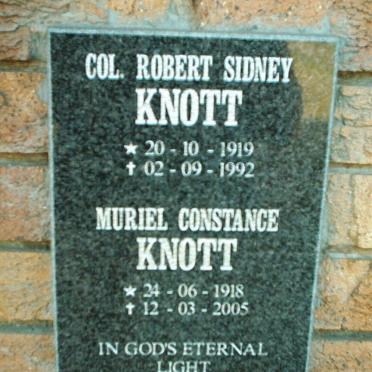 KNOTT Robert Sidney 1919-1992 &amp; Muriel Constance 1918-2005