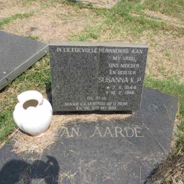 AARDE Susanna K.P., van 1944-1986