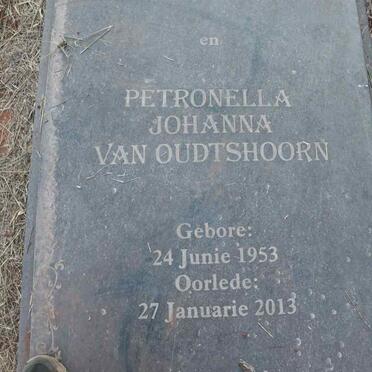 COMBRINK Ernest 1950-1986 & Petronella Johanna VAN OUDTSHOORN 1953-2013_ 2