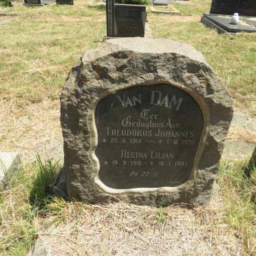 DAM Theodorus Johannes, van 1913-1970 & Regina Lilian 1916-1995