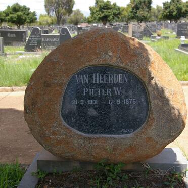 HEERDEN Pieter W.. van 1901-975