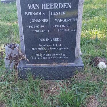 HEERDEN Bernadus Johannes, van 1937-2011 &amp; Hester Margereth 1941-2018