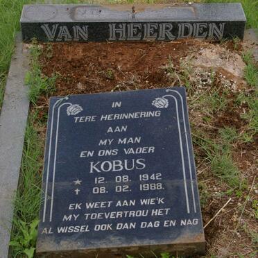 HEERDEN Kobus, van 1942-1988