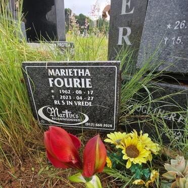 KOEKEMOER Roelof Abraham Theodorus 1935-2021 & Estelle Fay TREVENA 1938-2019 :: FOURIE Marietha 1962-2023_2