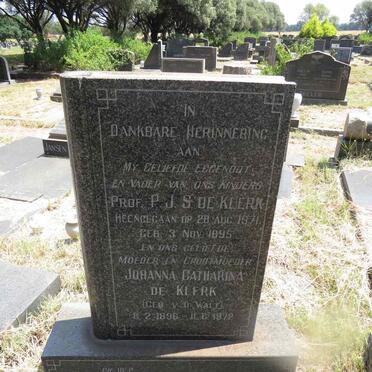 KLERK P.J.S., de 1895-1971 & Johanna Catharina V.D. WALT 1896-1972