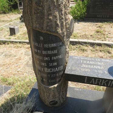 LARKINS Silbey Richard 1930-1971 & Francina Johanna 1930-1983_3