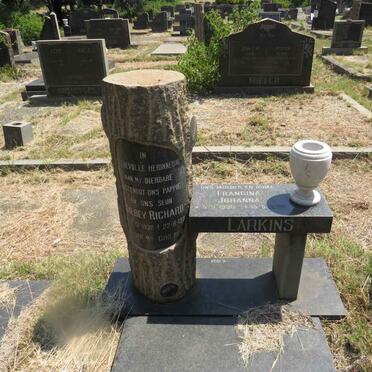 LARKINS Silbey Richard 1930-1971 & Francina Johanna 1930- 1983_1