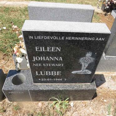 LUBBE Eileen Johanna nee STEWART 1944- 