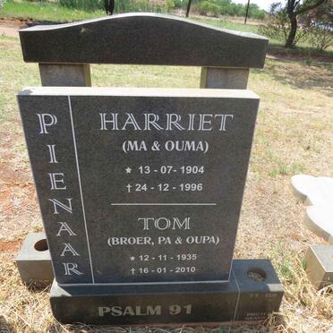 PIENAAR Tom 1935-2010 & Harriet 1904-1996