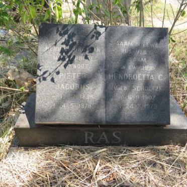 RAS Pieter Jacobus 1898-1976 & Hendroetta C. SCHOLTZ 1907-1979