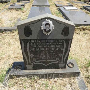 RONQUEST Johann Lodewyk 1957-1984