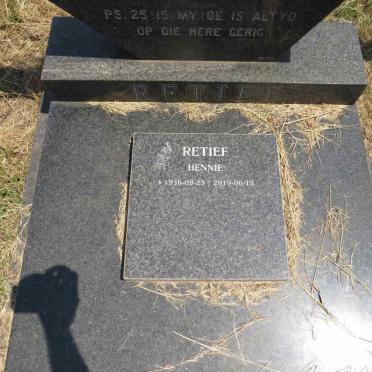 RETIEF Hennie 1936-2019
